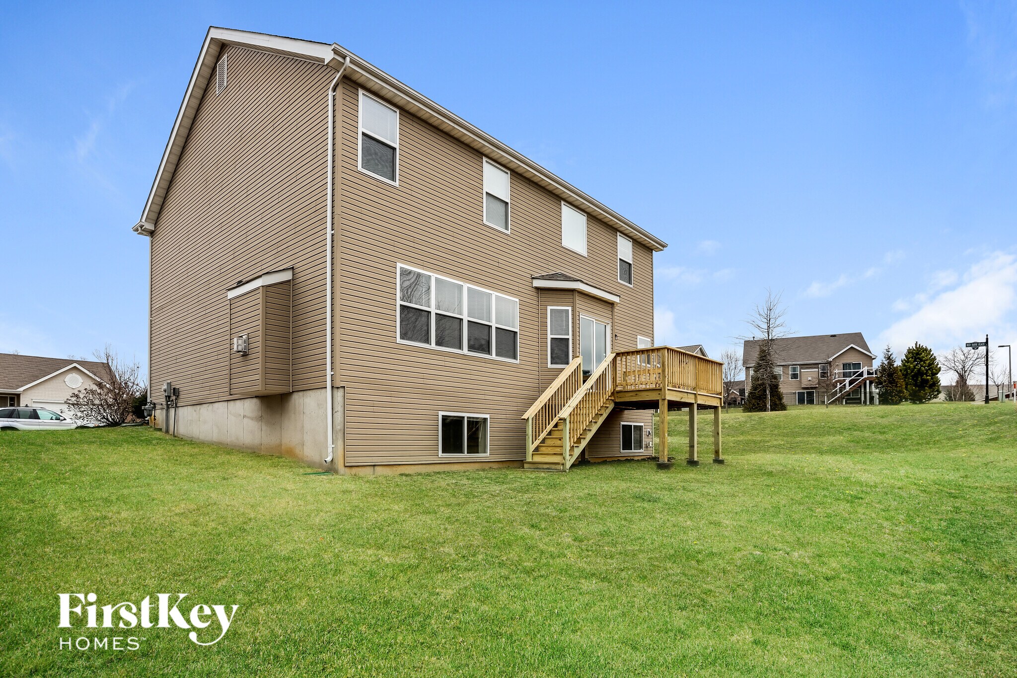 Building Photo - 700 Phoenix Way