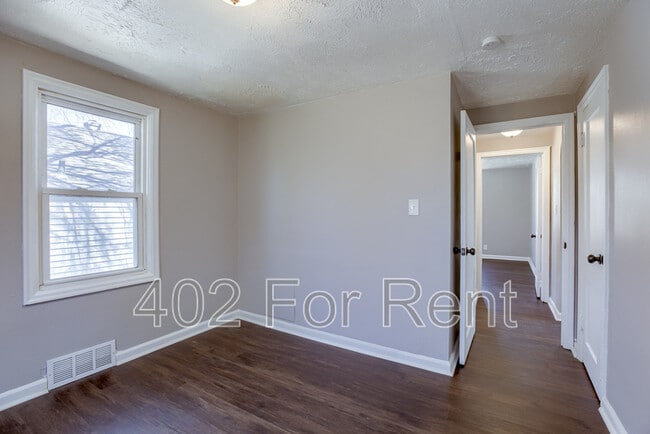 Building Photo - 3220 N 40th St