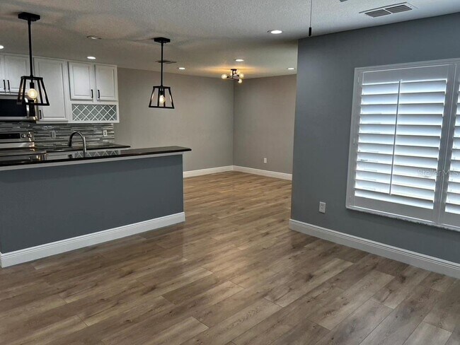 Building Photo - 2705 Wild Tamarind Blvd