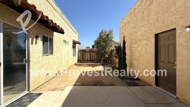 Building Photo - 21350 Laguna Rd