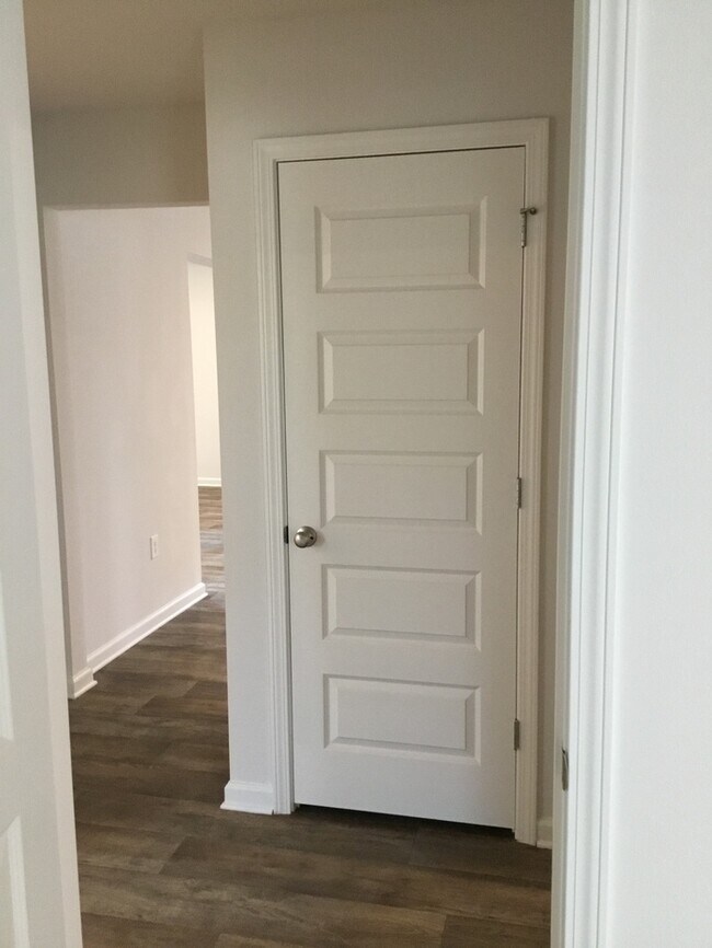 Building Photo - Beautiful 3/2 Family home in Beulah- Close to Navy Federal Credit Union Main Campus!