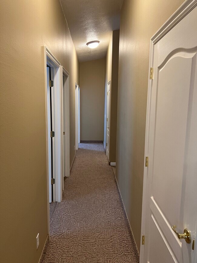 Building Photo - 2139 W 127 S