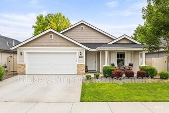 Building Photo - 260 W Waukesha St