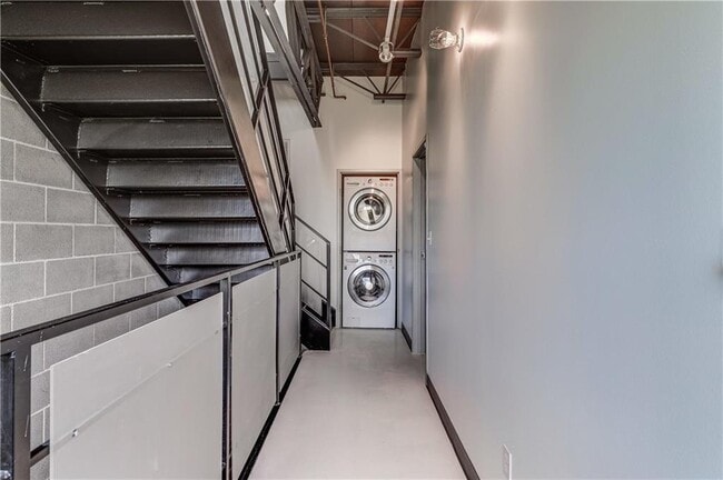 Building Photo - 4801 S Congress Ave