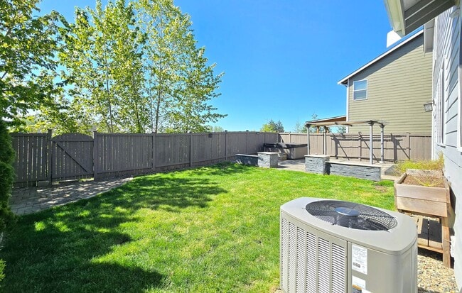 Building Photo - 4 Bedroom Home in Marysville Available Now