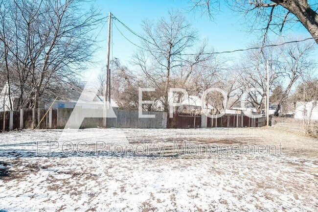 Building Photo - 1418 N Delaware Ave