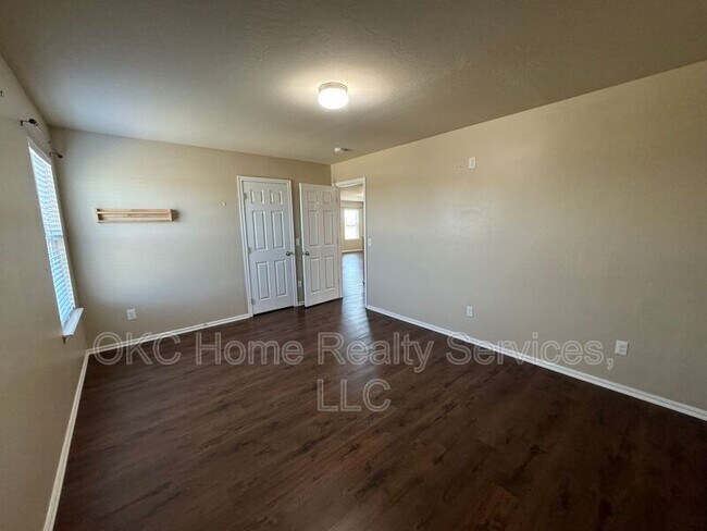 Building Photo - 13228 Bridgewater Dr