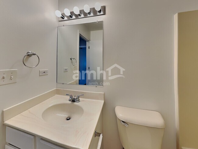 Building Photo - 318 Whitmore Trl