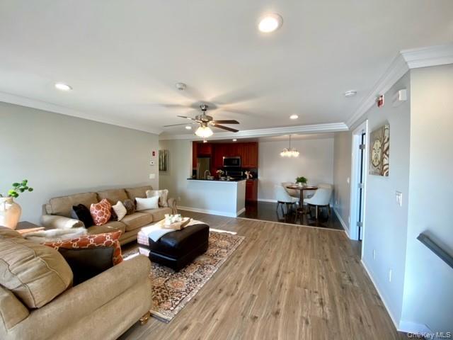 Building Photo - 1301 Vista View Dr