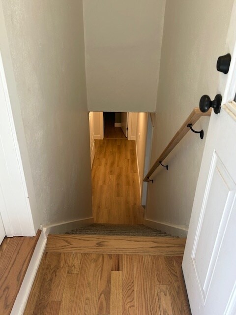 Entrance into basement apartment - 4571 Beach Ct