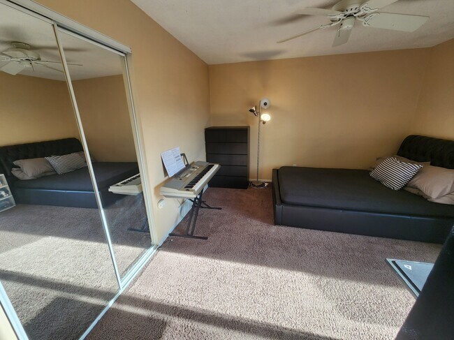 Building Photo - 5502 Dunbar Ct