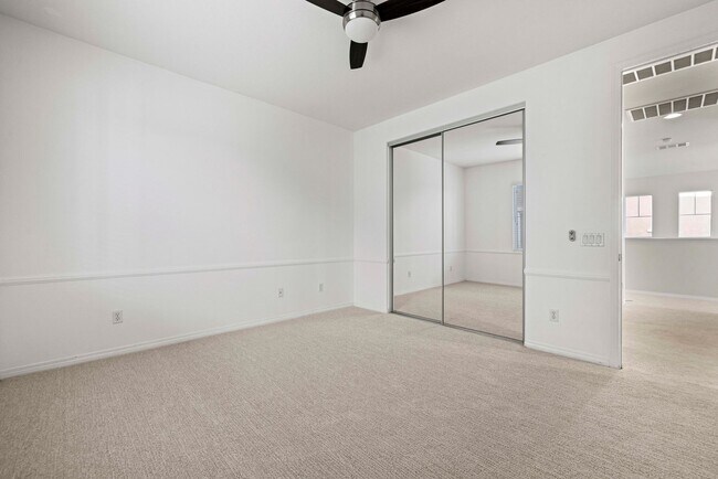 Building Photo - Luxurious 5-Bedroom Pool Home with Solar &...