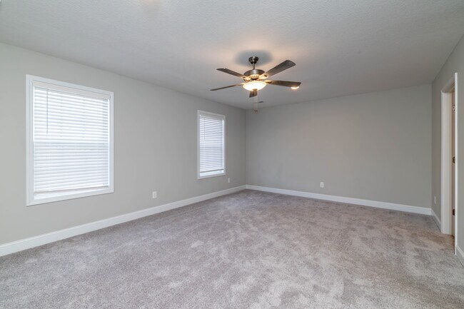 Building Photo - 7703 Honey Oaks Rd