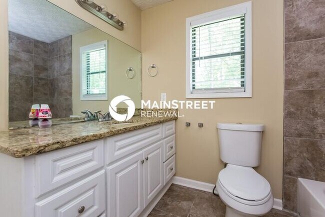 Building Photo - 4 Bedroom Pet-Friendly Home in Marietta, G...