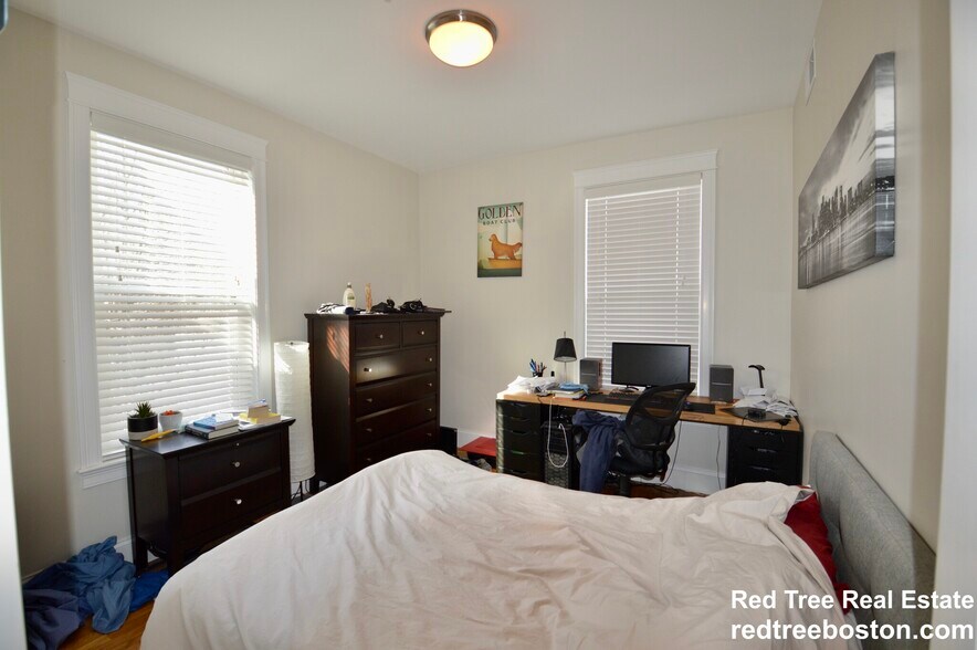 Building Photo - 405 S Huntington Ave