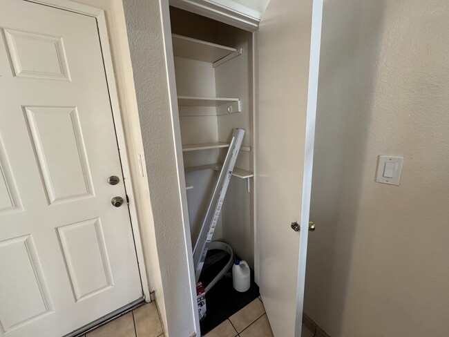 Another small closet next to the entrance - 7631 Reseda Blvd