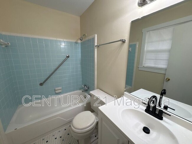 Building Photo - 500 Merrymont Dr