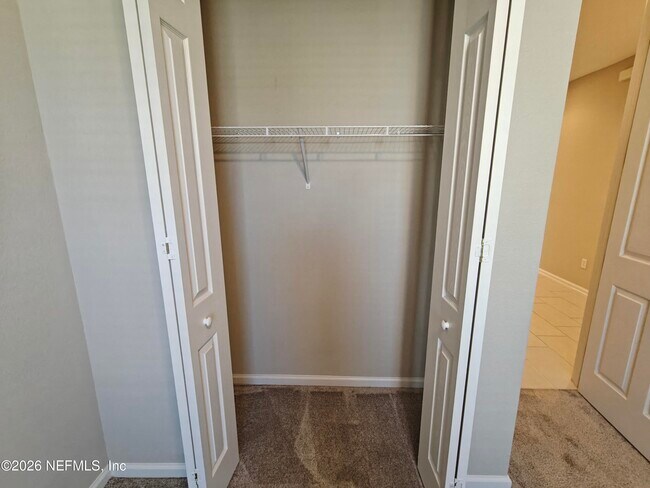 Building Photo - 1876 Amberly Dr