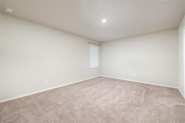 Building Photo - 12744 Mirecourt Wy