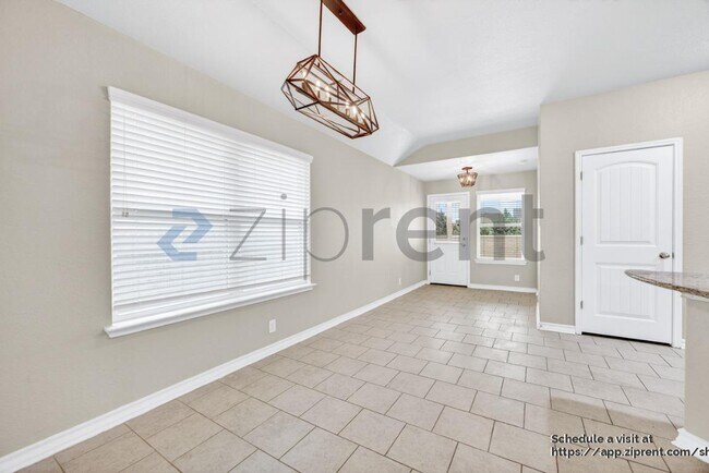 Building Photo - 8745 Ironwood Hill