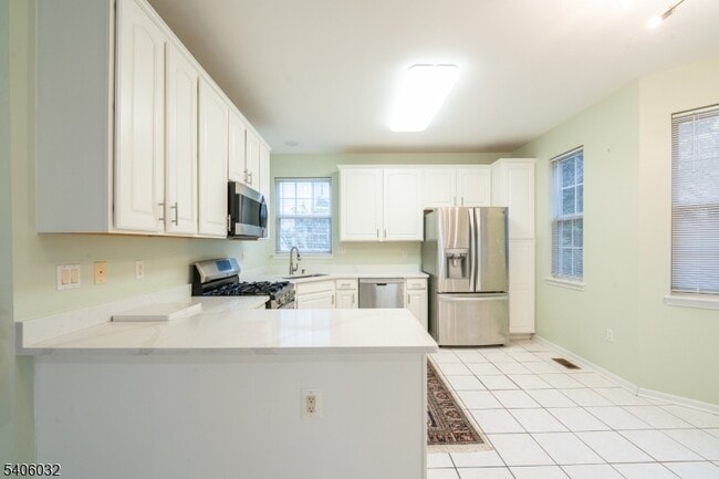 Building Photo - 23 Hansom Rd