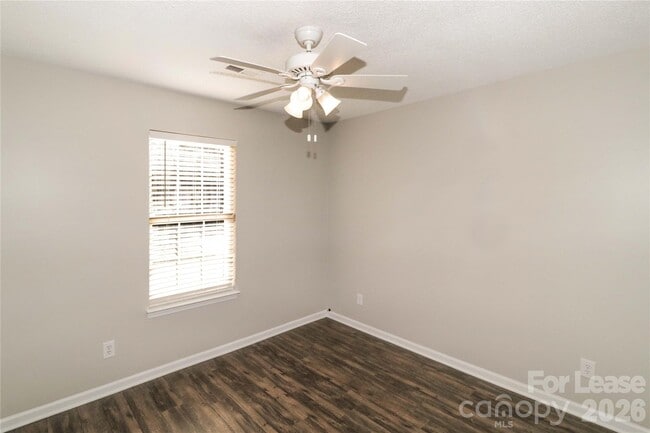 Building Photo - 771 Rebecca Jane Dr