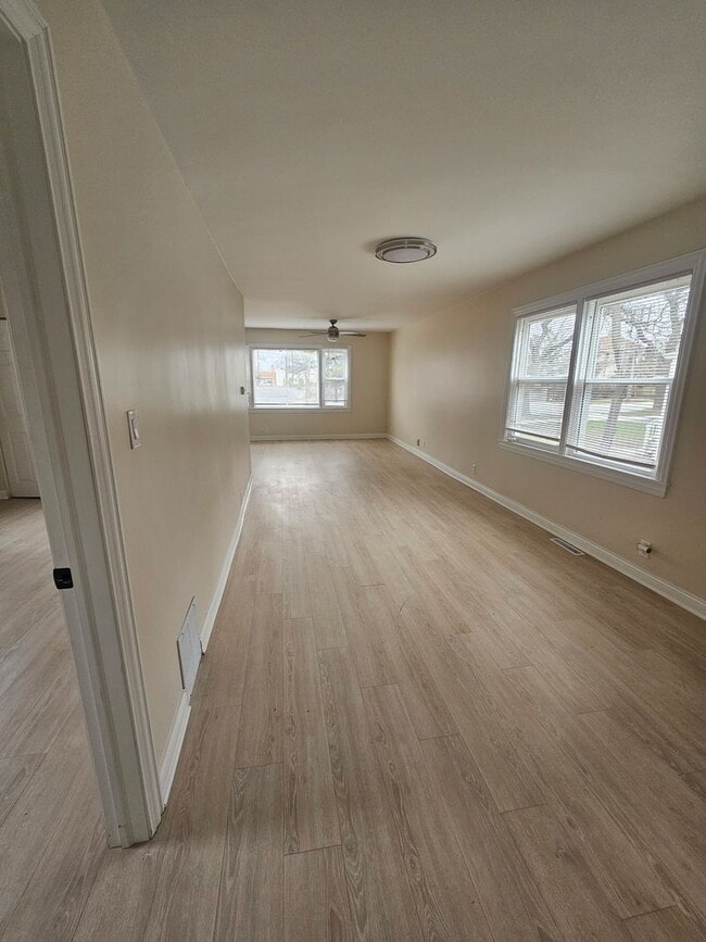 Building Photo - 2502 Ash St