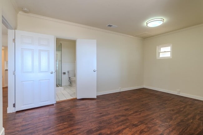 Building Photo - 401 Griffin Ave