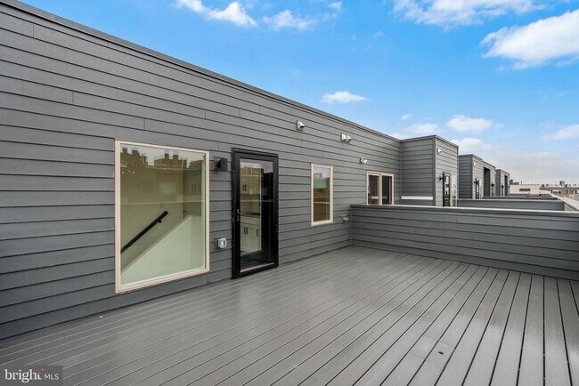 Building Photo - 3212 Evergreen Walk