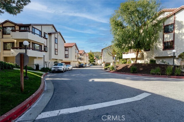 Building Photo - 18015 Sundowner Way