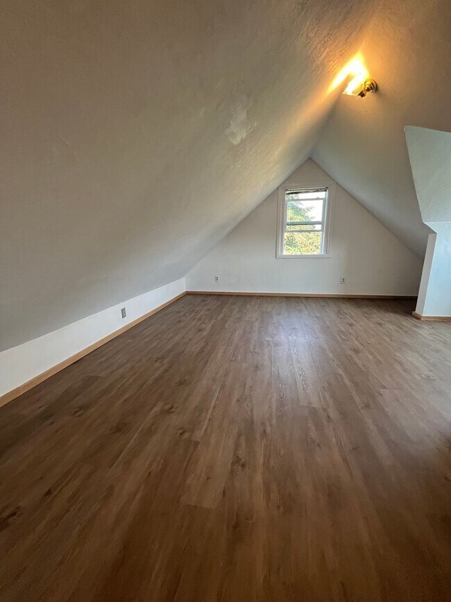 Building Photo - 3-Bedroom 2-Bathroom house in Pleasant hill