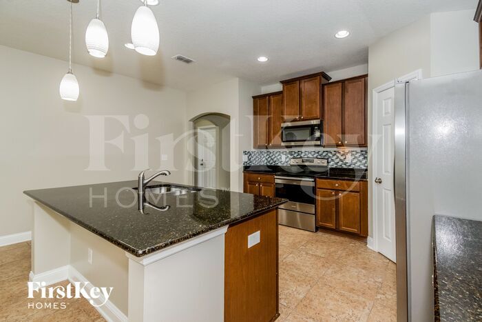 Building Photo - 485 Glendale Ln