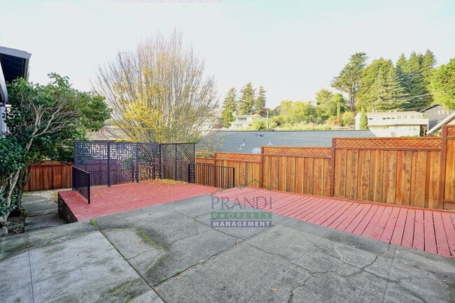 Building Photo - 101 Reed Blvd