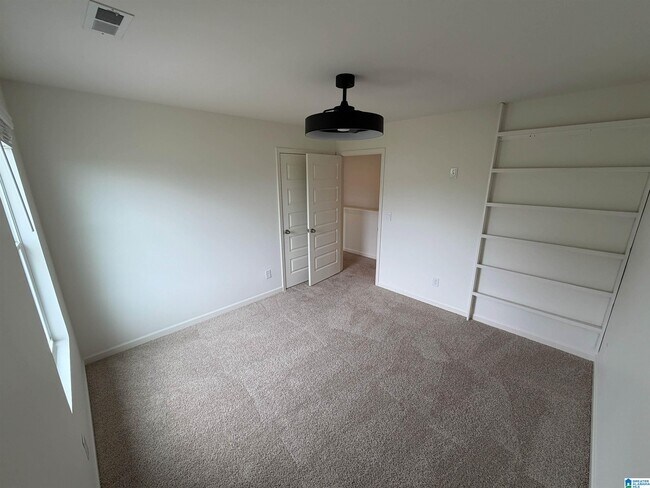 Building Photo - 2032 Lonesome Hen Ln