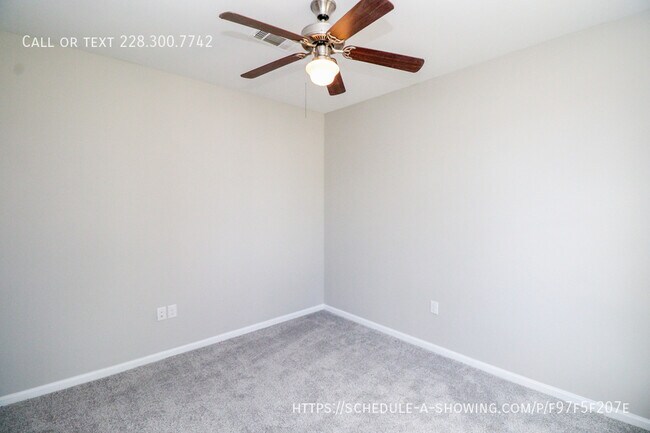 Building Photo - 473 Olive Branch Way
