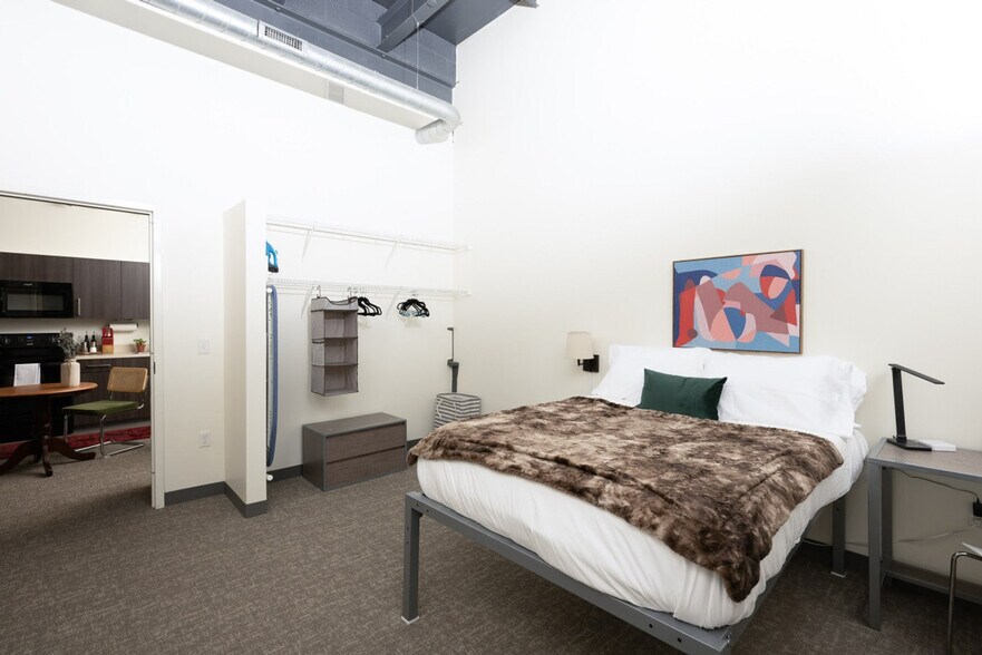 Building Photo - 1125 N 9th St