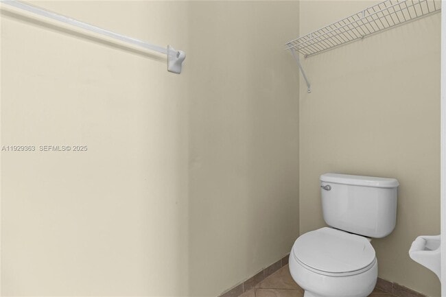 Building Photo - 3560 W 88th St