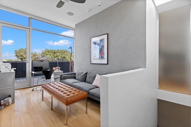 Building Photo - 1823 W Race Ave