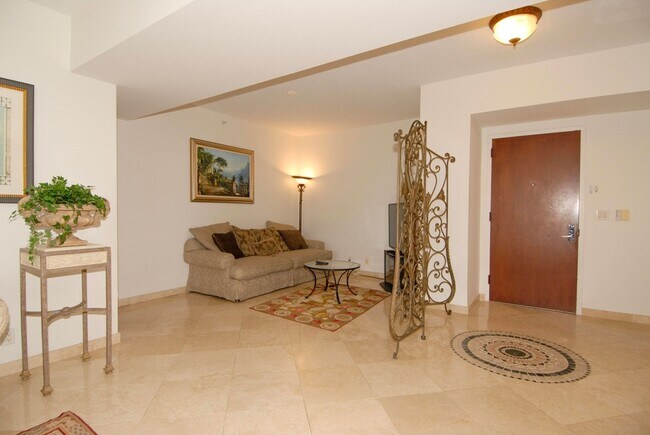 Building Photo - 3200 N Ocean Blvd