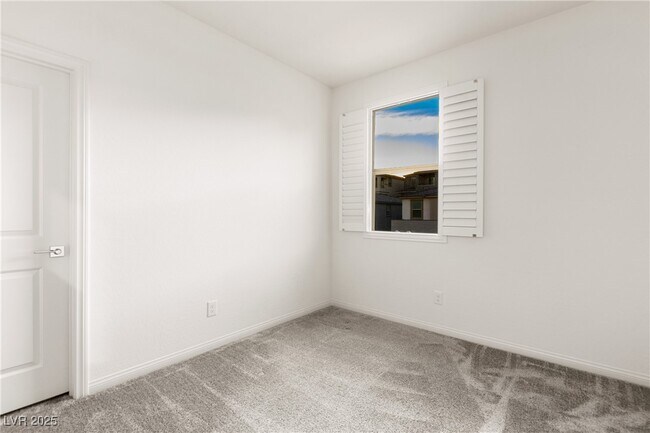 Building Photo - 1592 Pacific Baza St