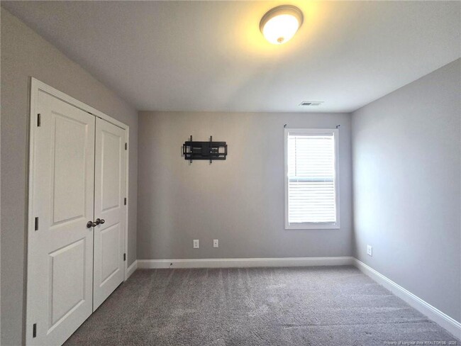 Building Photo - 604 Amusement Dr