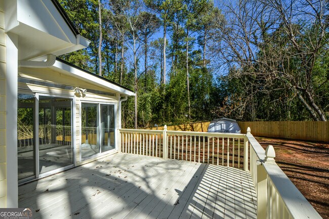 Building Photo - 2972 Hampton Pl