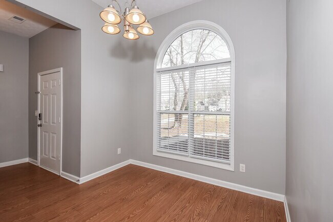 Building Photo - 1917 Summit Creek Way