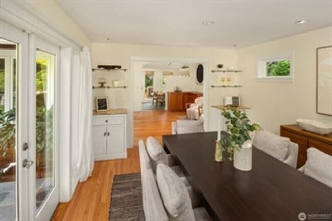 Building Photo - 4510 48th Ave NE