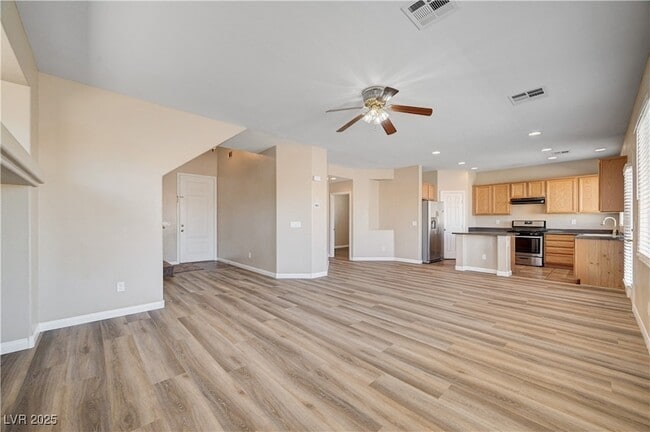 Building Photo - 5716 Breezy Wind Ct