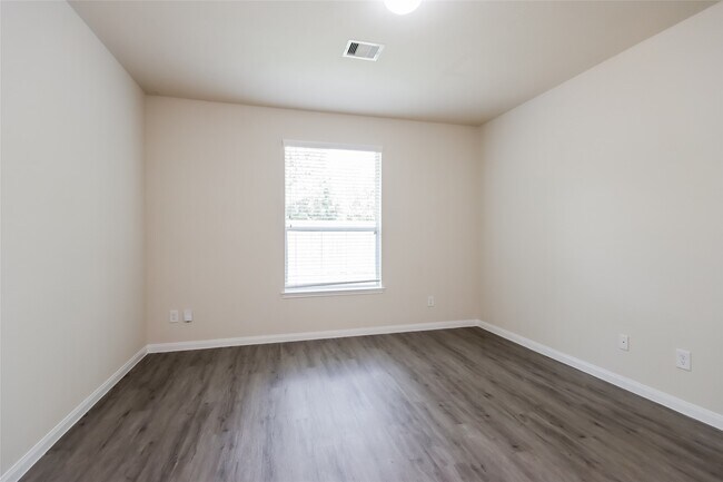 Building Photo - 9706 Piave Drive