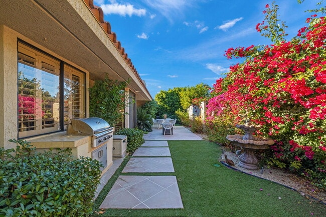 Building Photo - 5 Stanford Dr