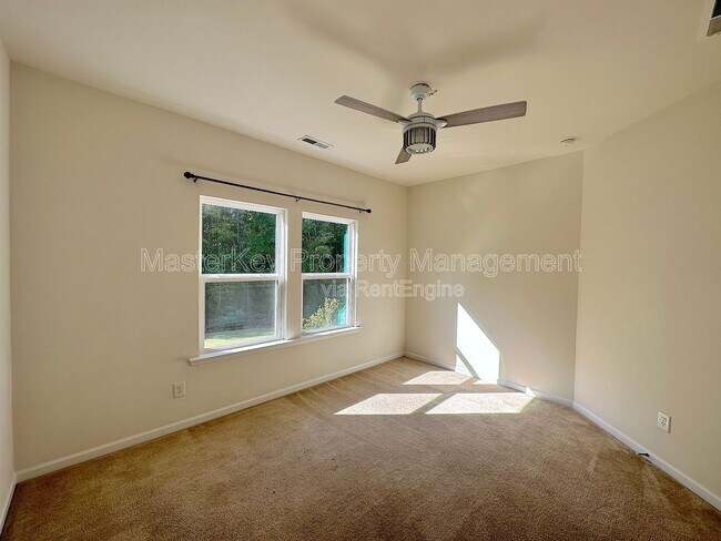 Building Photo - 205 Azalea Vw Wy