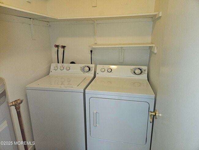 Building Photo - 54 Amberly Dr