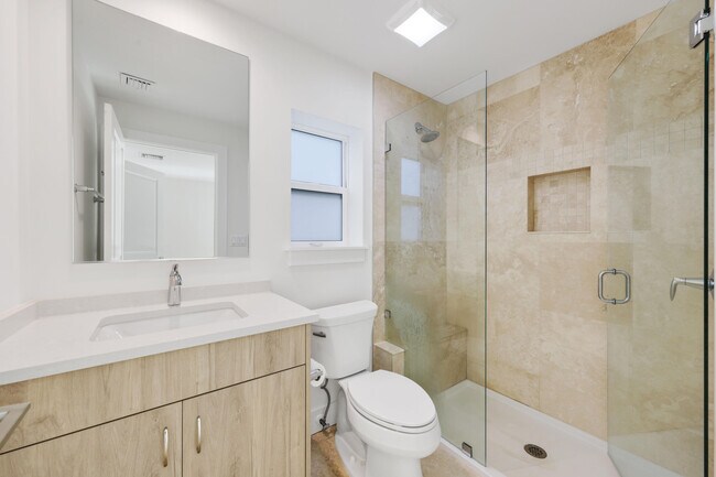 Building Photo - 1386 S Atlantic Dr